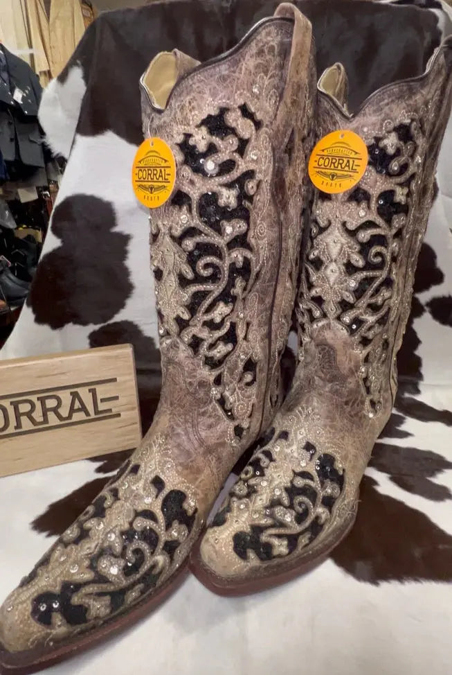 CORRAL WOMEN'S BLACK GLITTER INLAY FLORAL OVERLAY WITH CRYSTALS AND STUDS SNIP TOE BROWN COWBOY BOOT Sanchez Brothers Western Wear Aurora