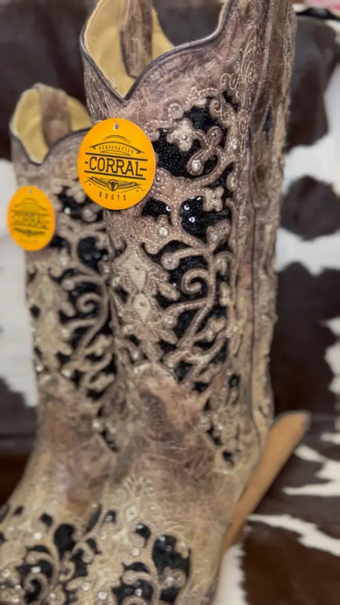 CORRAL WOMEN'S BLACK GLITTER INLAY FLORAL OVERLAY WITH CRYSTALS AND STUDS SNIP TOE BROWN COWBOY BOOT Sanchez Brothers Western Wear Aurora