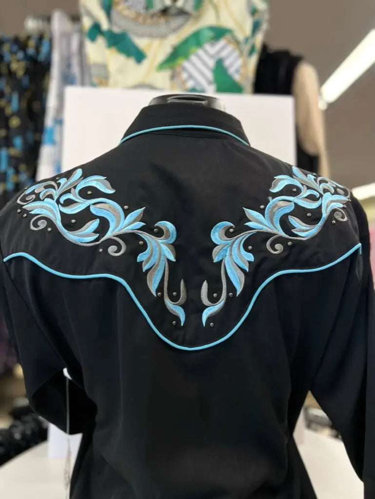 SCULLY MEN'S EMBROIDERED SCROLL LONG SLEEVE SNAP WESTERN SHIRT LIGHT BLUE Scully