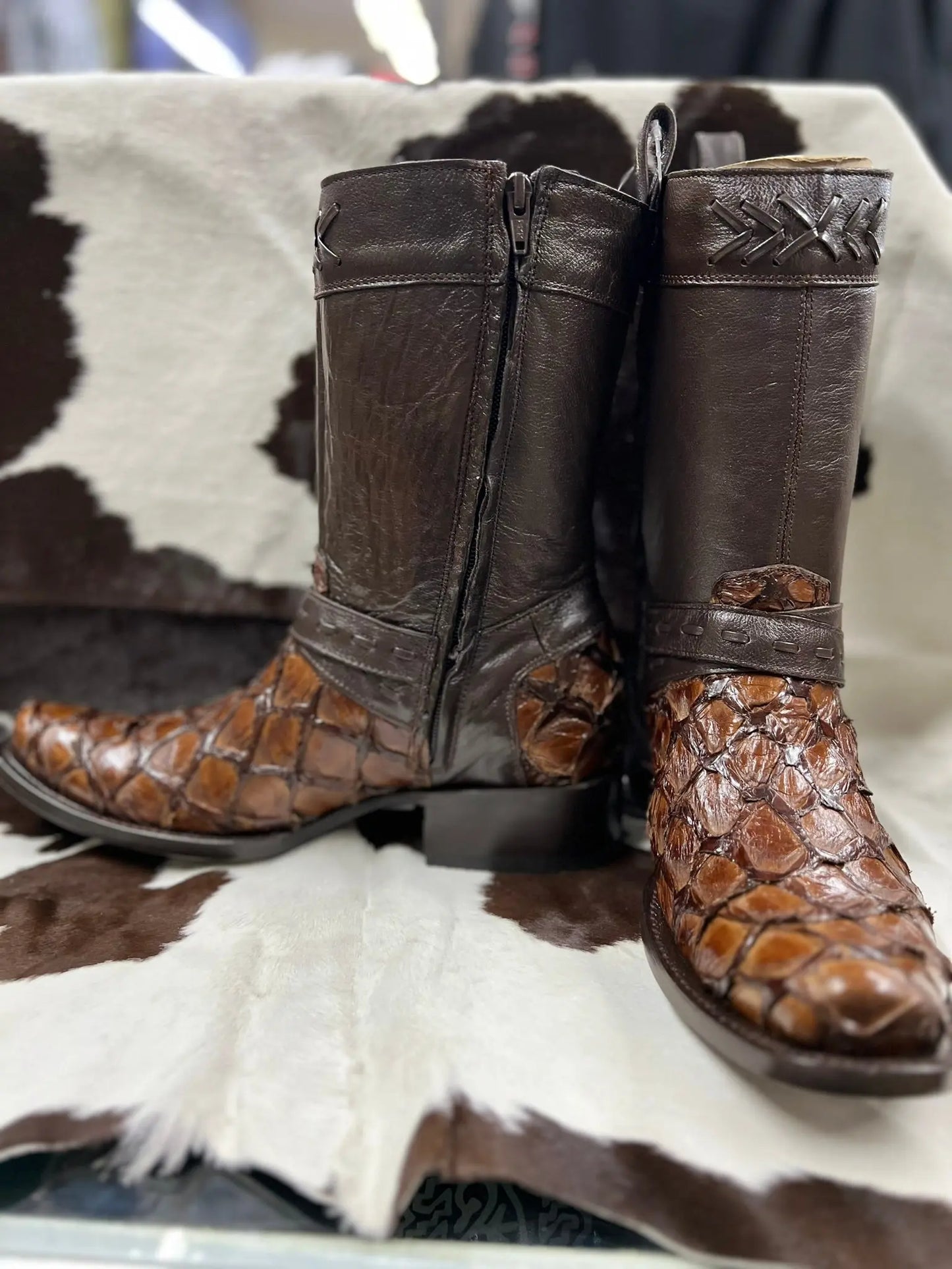 WHITE DIAMOND PIRARUCU FISH NARROW SQUARE TOE ZIPPER Sanchez Brothers Western Wear Aurora